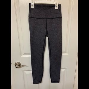 Lululemon Wunder Under Leggings sz 4